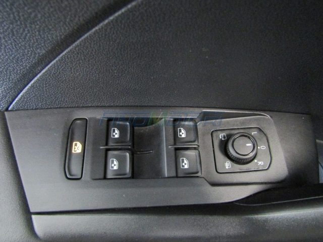 VOLKSWAGEN T-Cross usata, con Park Distance Control