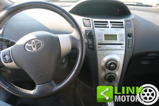 TOYOTA Yaris usata, con Airbag