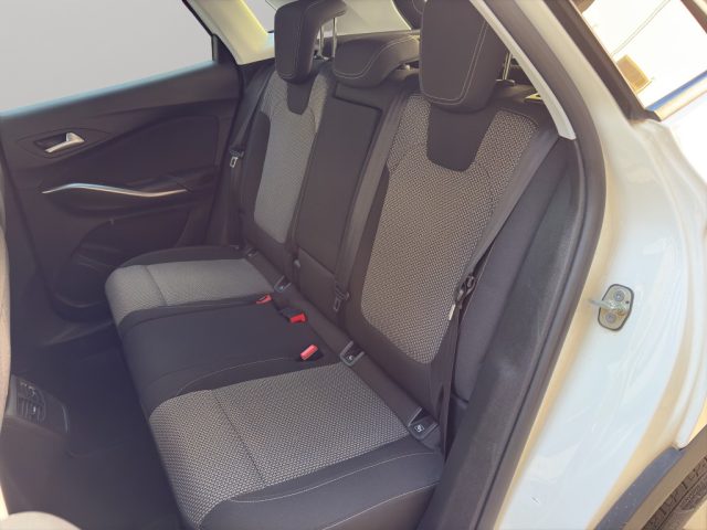 OPEL Grandland X usata, con Specchietti laterali elettrici