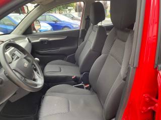 MAHINDRA KUV100 usata, con Ruotino