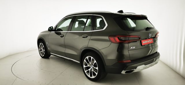 BMW X5 usata, con Telecamera per parcheggio assistito
