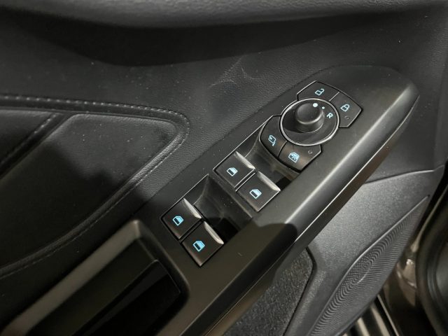 FORD Focus usata, con Servosterzo