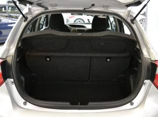TOYOTA Yaris usata, con Controllo trazione