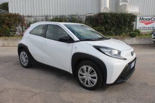 TOYOTA Aygo X usata, con Luci diurne