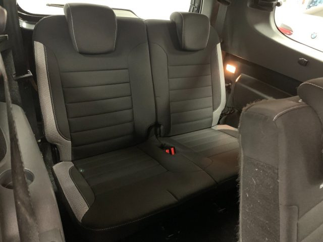 DACIA Lodgy usata, con Park Distance Control