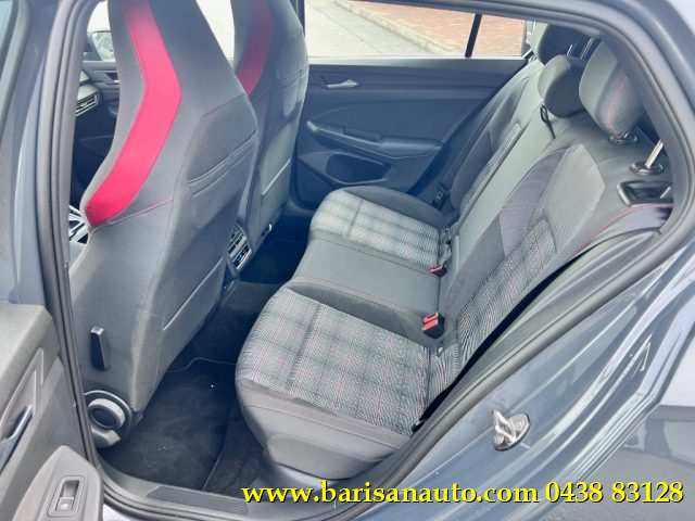 VOLKSWAGEN Golf usata, con Autoradio