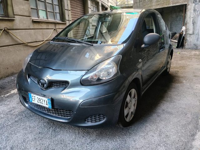 TOYOTA Aygo usata, con Airbag