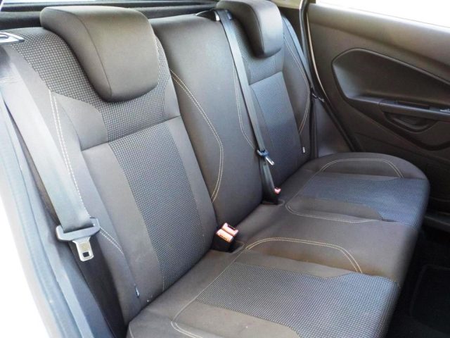 FORD Fiesta usata, con Bracciolo