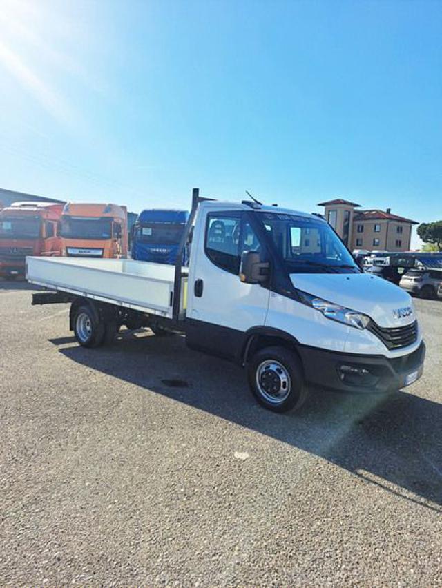 IVECO Daily usata, con Airbag