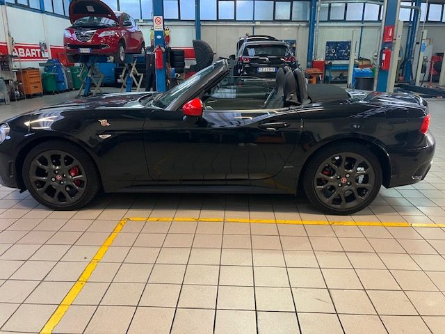 ABARTH 124 Spider usata 9