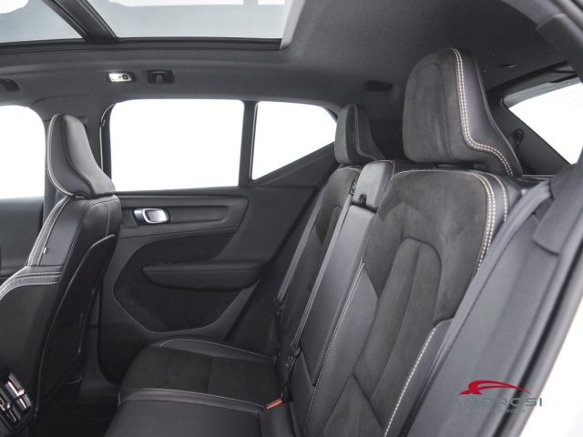 VOLVO XC40 usata 9
