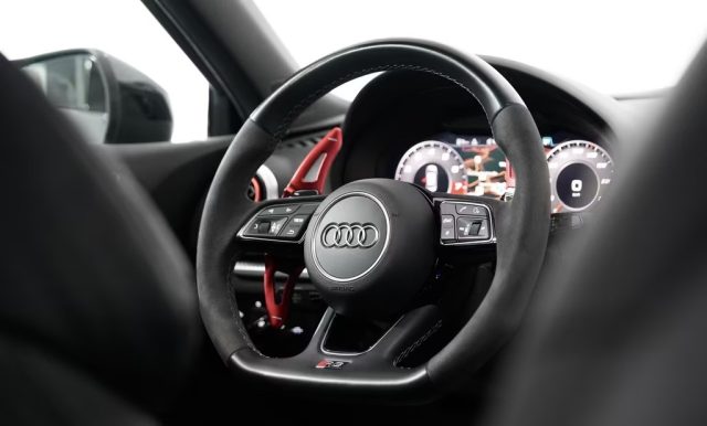 AUDI RS3 usata, con Park Distance Control
