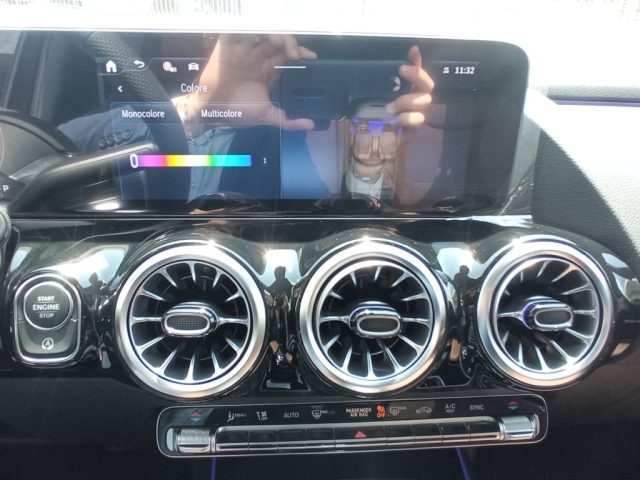 MERCEDES-BENZ GLA 200 usata, con Sistema di navigazione