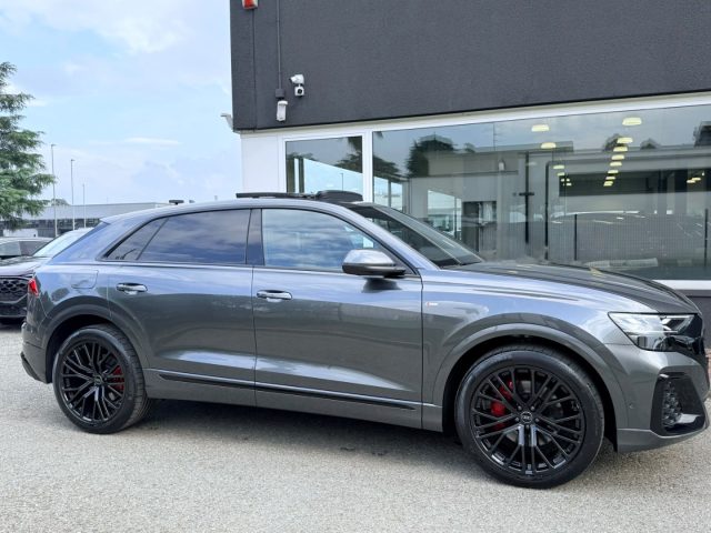 AUDI Q8 usata, con Autoradio