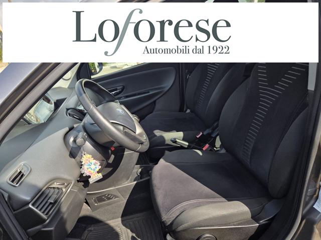 LANCIA Ypsilon usata, con Autoradio