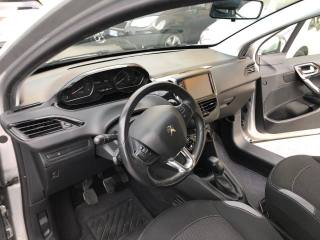 PEUGEOT 208 usata, con ESP