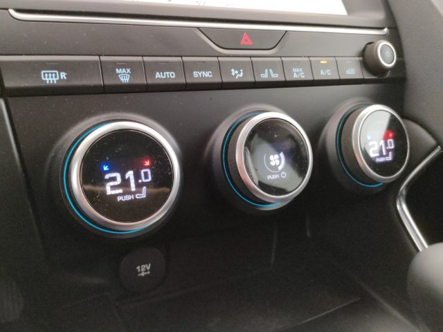 JAGUAR E-Pace usata, con Interni in pelle