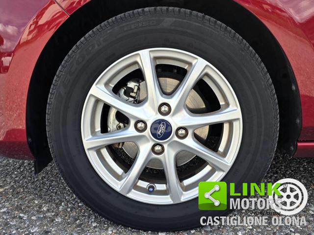 FORD Fiesta usata, con Specchietti laterali elettrici