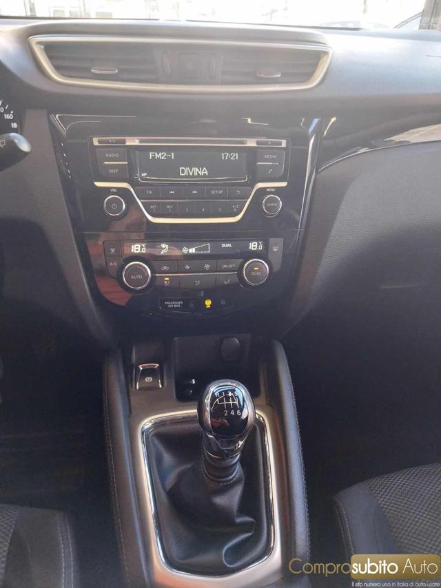 NISSAN Qashqai usata, con Park Distance Control