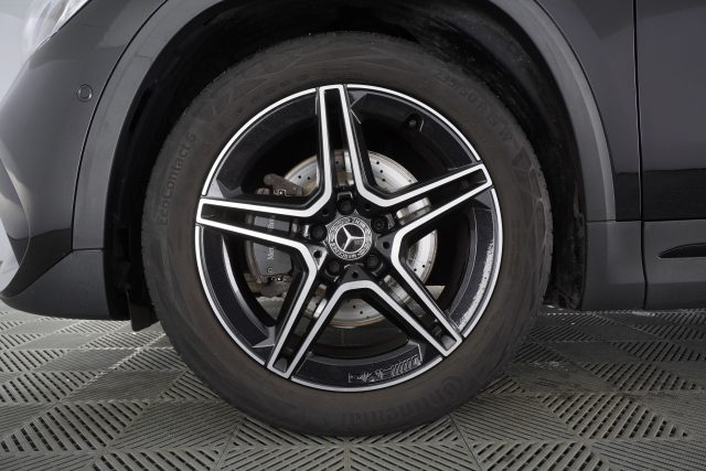 MERCEDES-BENZ CLA usata 14