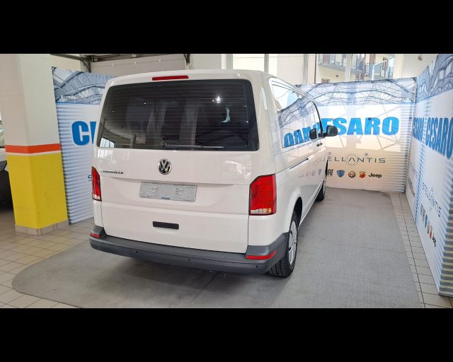VOLKSWAGEN T6 Caravelle usata, con Cerchi in lega