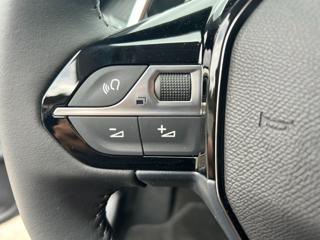 PEUGEOT 208 usata, con Park Distance Control