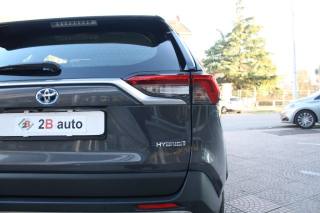 TOYOTA RAV 4 MY23 usata, con Autoradio digitale