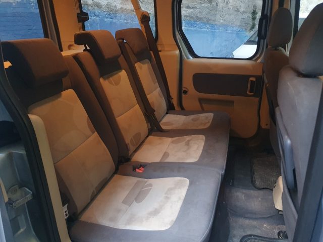 FORD Tourneo Connect usata, con Servosterzo