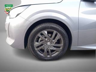 PEUGEOT 208 usata, con Autoradio digitale