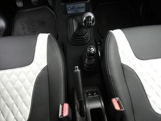SUZUKI Jimny usata, con Trazione integrale