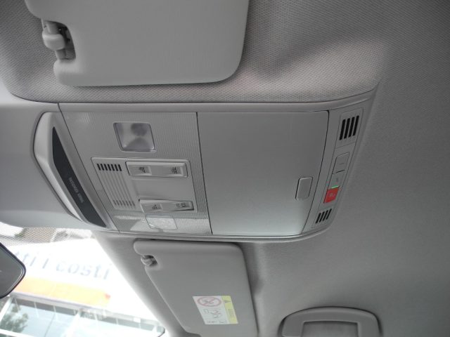 SKODA Kamiq usata, con Hill holder