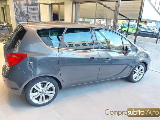 OPEL Meriva usata, con Autoradio