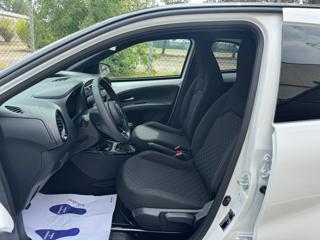 TOYOTA Aygo X usata, con Antifurto