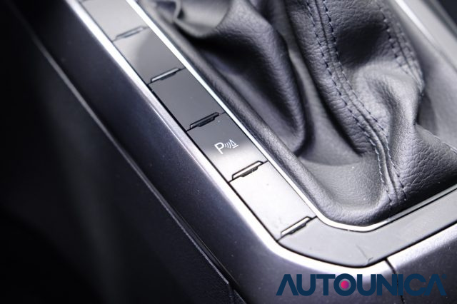 VOLKSWAGEN Polo usata, con Specchietti laterali elettrici