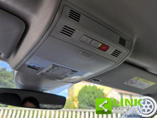 VOLKSWAGEN Taigo usata, con Luci diurne