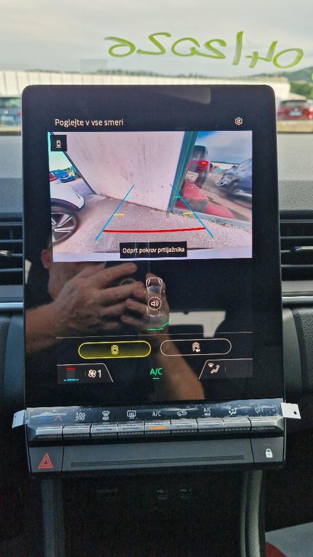 RENAULT Captur usata, con USB