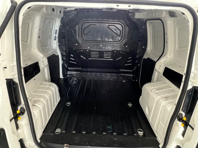 FIAT Fiorino usata, con Controllo automatico clima