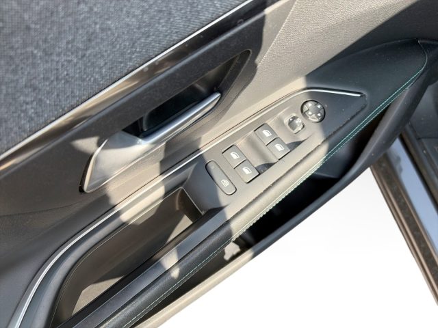 PEUGEOT 3008 usata, con Cruise Control