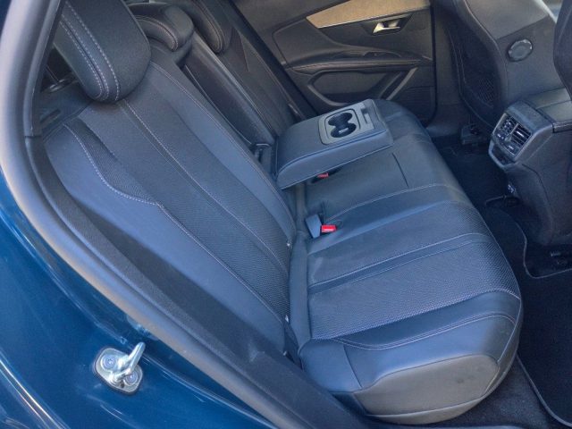 PEUGEOT 3008 usata, con Fendinebbia