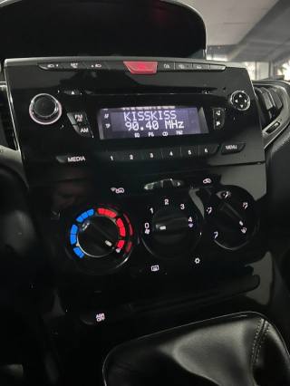 LANCIA Ypsilon usata, con Autoradio