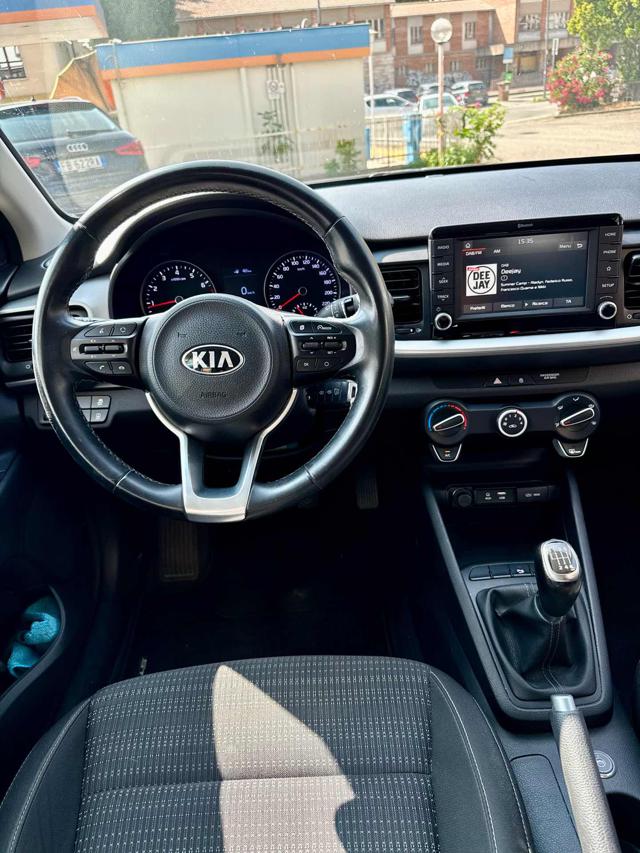 KIA Stonic usata, con USB