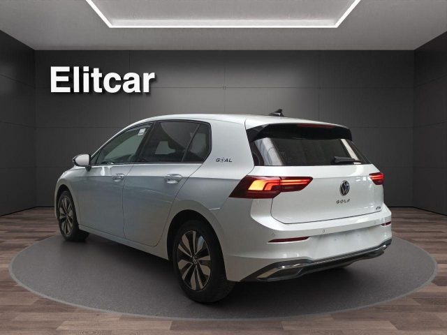 VOLKSWAGEN Golf usata, con Alzacristalli elettrici