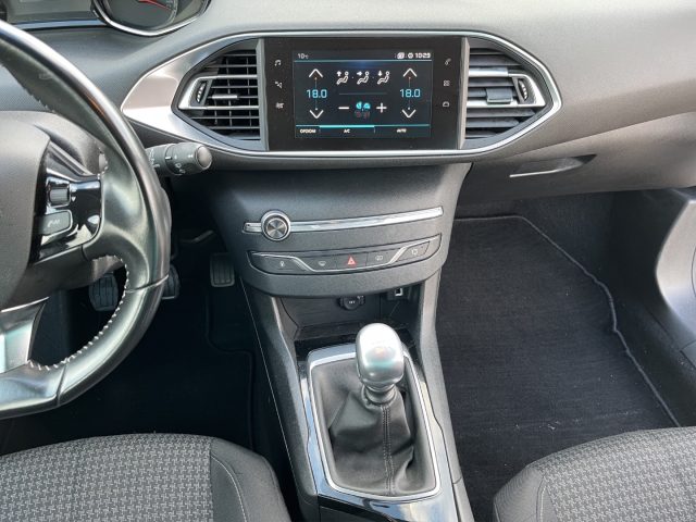 PEUGEOT 308 usata, con Sistema di navigazione