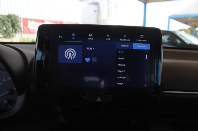 TOYOTA Yaris usata, con Specchietti laterali elettrici