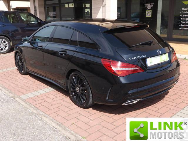 MERCEDES-BENZ CLA 200 usata, con Chiusura centralizzata