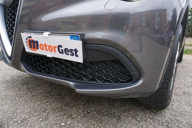 ALFA ROMEO Stelvio usata, con Specchietti laterali elettrici
