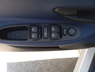 LANCIA Ypsilon usata, con MP3