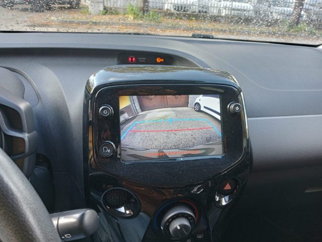 PEUGEOT 108 usata, con Autoradio