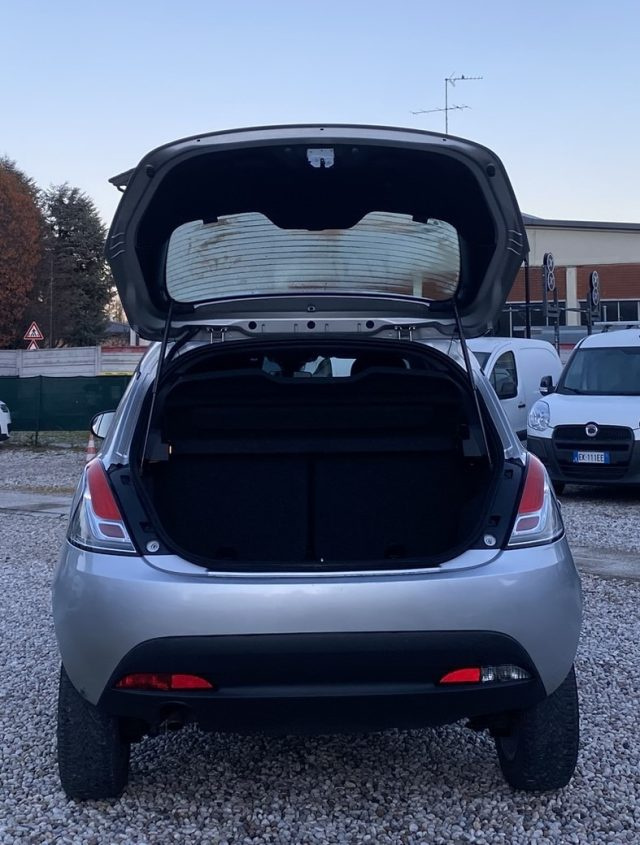 LANCIA Ypsilon usata, con Immobilizzatore elettronico