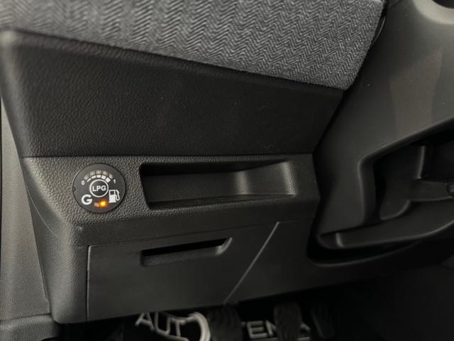 RENAULT Clio usata, con Park Distance Control